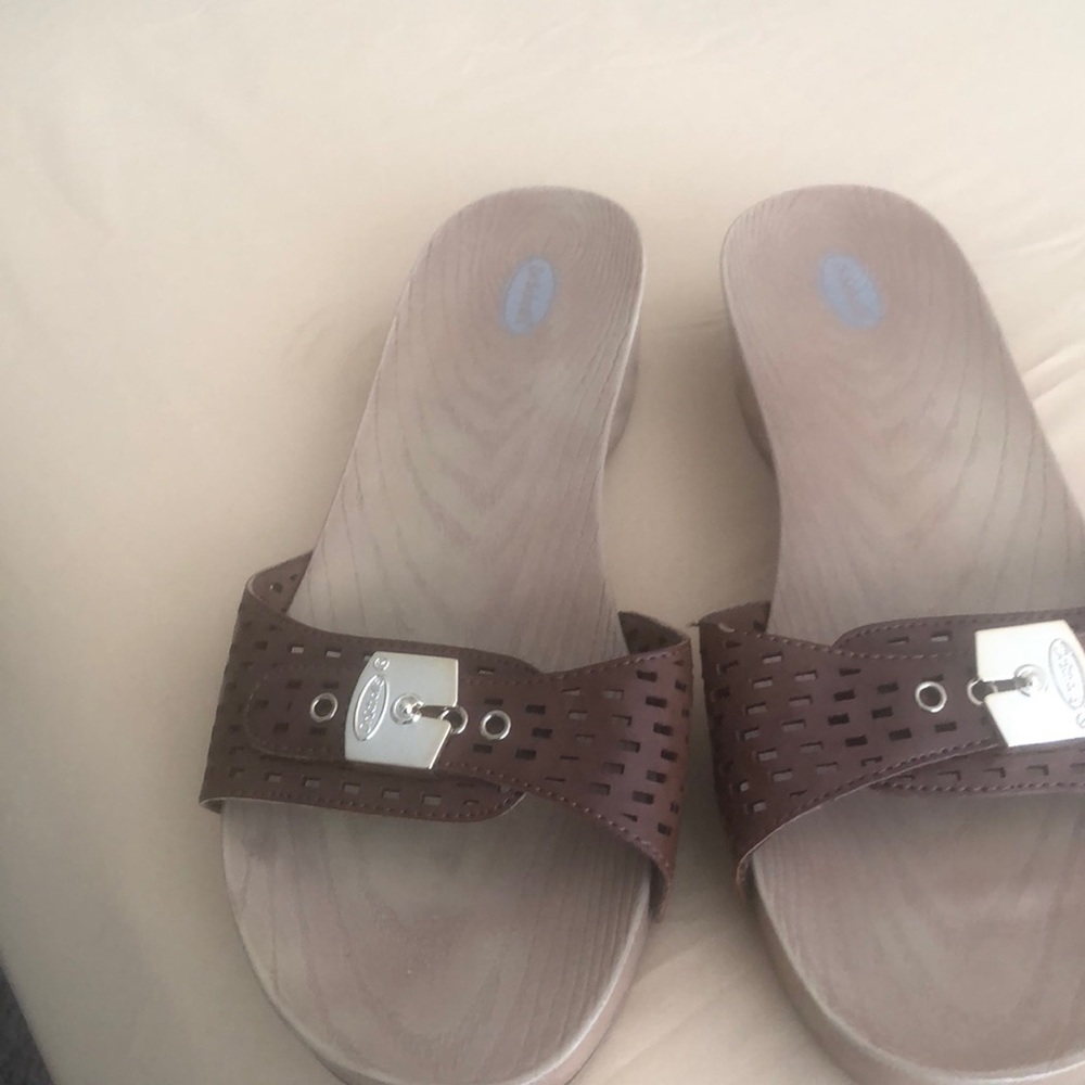Clogs
